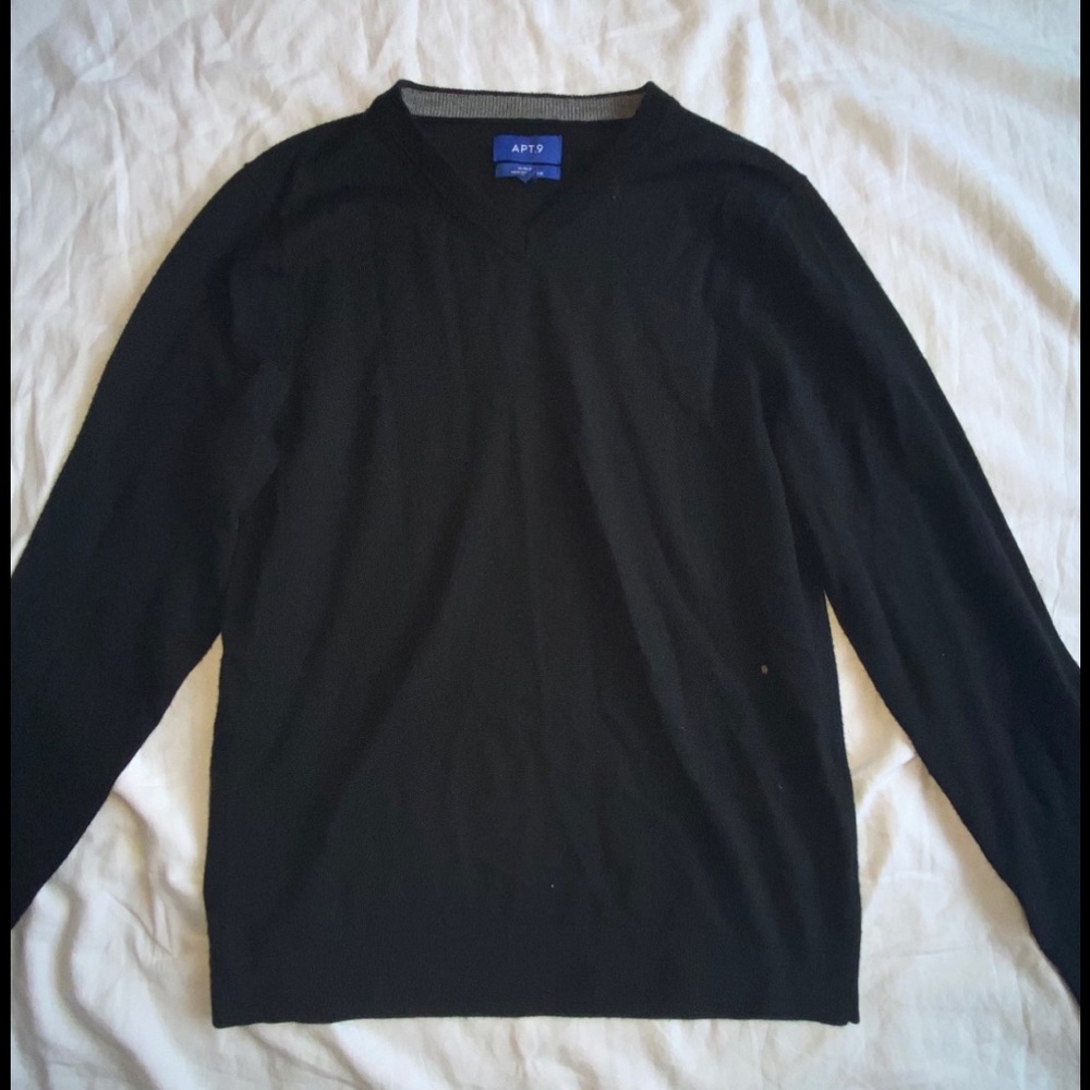 black v neck sweater